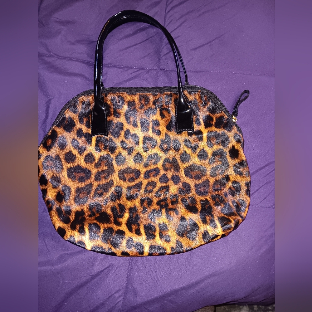 Elizabeth Arden Cheetah Makeup Handbag
